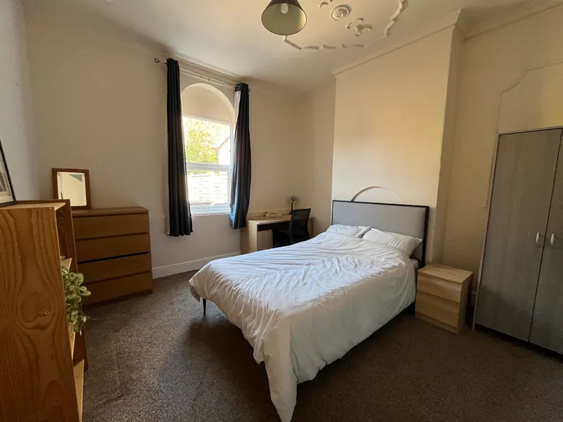 4 Bed West End Student House  // Jul 2026 - Image 13